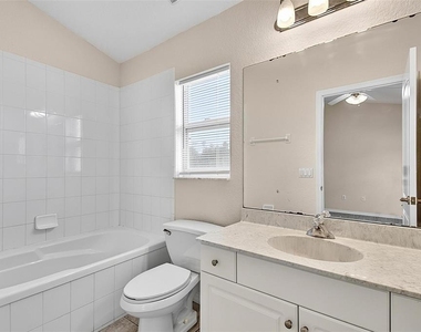9 Lytton Lane - Photo Thumbnail 21