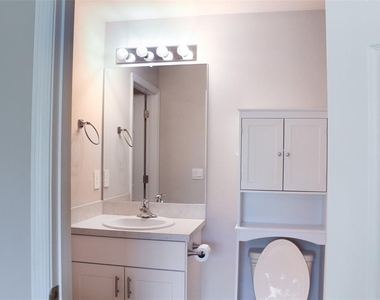 5501 Kempson Lane - Photo Thumbnail 13