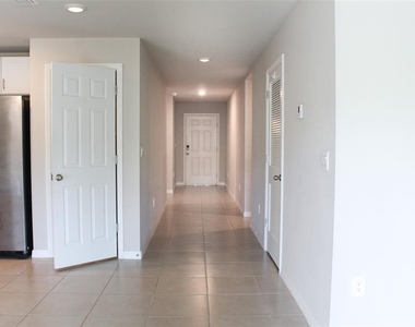 5501 Kempson Lane - Photo Thumbnail 15