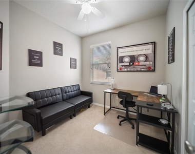 3760 Parkridge Circle - Photo Thumbnail 18