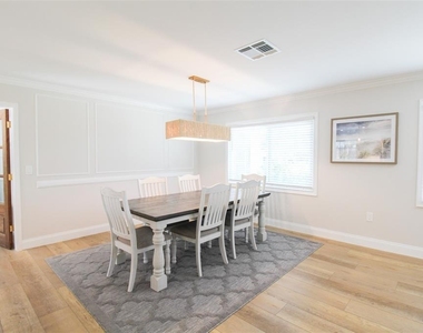 691 Russell Street - Photo Thumbnail 28