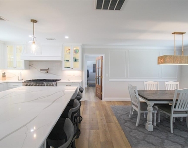 691 Russell Street - Photo Thumbnail 33