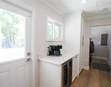 691 Russell Street - Photo Thumbnail 34