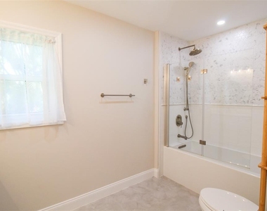 691 Russell Street - Photo Thumbnail 20