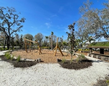 5776 Haven Terrace - Photo Thumbnail 22