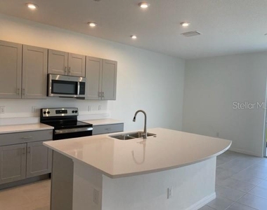 5776 Haven Terrace - Photo Thumbnail 2