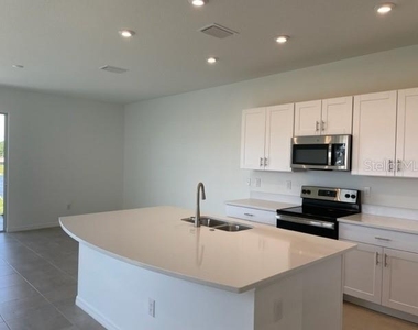 5764 Haven Terrace - Photo Thumbnail 3