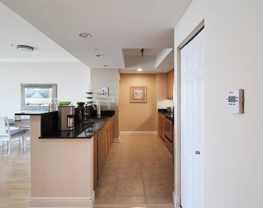 800 N Tamiami Trail - Photo Thumbnail 3