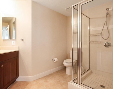 800 N Tamiami Trail - Photo Thumbnail 26