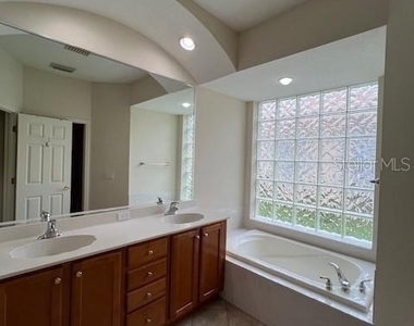 6517 Tailfeather Way - Photo Thumbnail 16