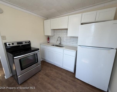 111 W W Grove Street - Photo Thumbnail 5
