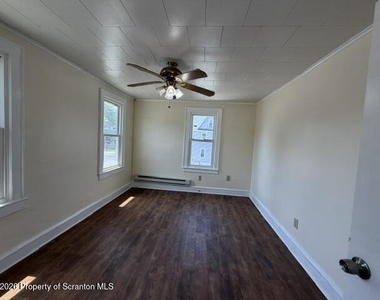 111 W W Grove Street - Photo Thumbnail 8