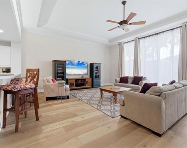 3409 54th Dr W - Photo Thumbnail 6