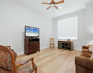 3409 54th Dr W - Photo Thumbnail 3