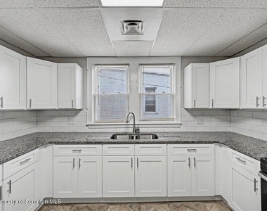 531 S Irving Avenue - Photo Thumbnail 15