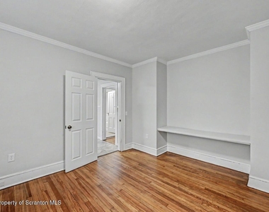 531 S Irving Avenue - Photo Thumbnail 26