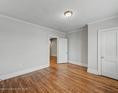 531 S Irving Avenue - Photo Thumbnail 31