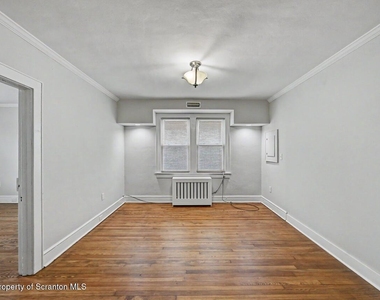 531 S Irving Avenue - Photo Thumbnail 9