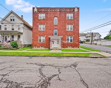 531 S Irving Avenue - Photo Thumbnail 2