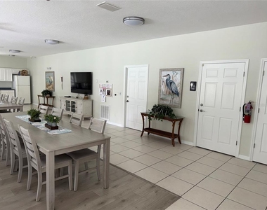 7060 Strand Circle - Photo Thumbnail 21