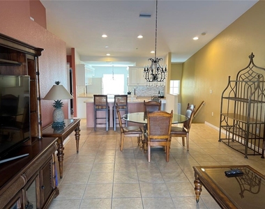 7060 Strand Circle - Photo Thumbnail 6