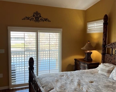 7060 Strand Circle - Photo Thumbnail 12