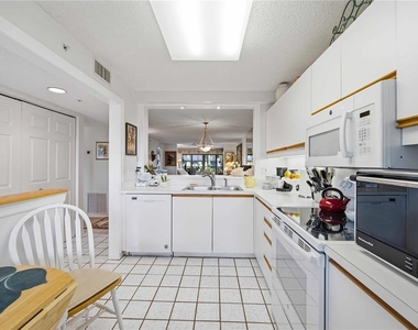 5627 Ashton Way - Photo Thumbnail 8
