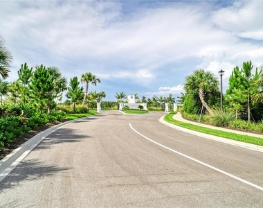 2206 Washington Palm Court - Photo Thumbnail 72