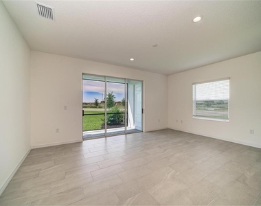 2206 Washington Palm Court - Photo Thumbnail 21