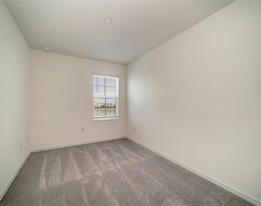 2206 Washington Palm Court - Photo Thumbnail 45