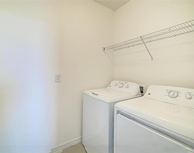 2206 Washington Palm Court - Photo Thumbnail 50