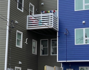 517 Ferry Street - Photo Thumbnail 9
