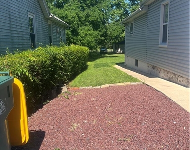1839 Willow Park Road - Photo Thumbnail 3