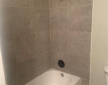 237 N 8th Street - Photo Thumbnail 7