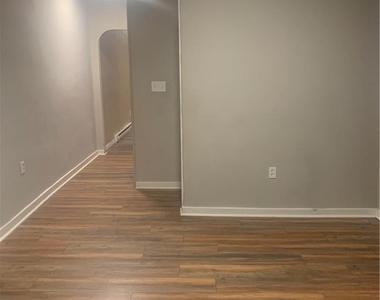 237 N 8th Street - Photo Thumbnail 3