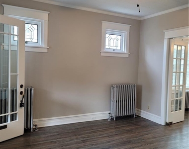 73 W Greenwich Street - Photo Thumbnail 7
