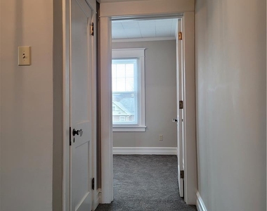 73 W Greenwich Street - Photo Thumbnail 16