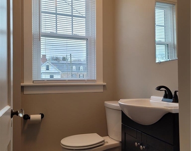 73 W Greenwich Street - Photo Thumbnail 26