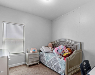 2852 Tierra Oasis Street - Photo Thumbnail 11