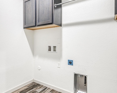 6557 Toivoa Place - Photo Thumbnail 17