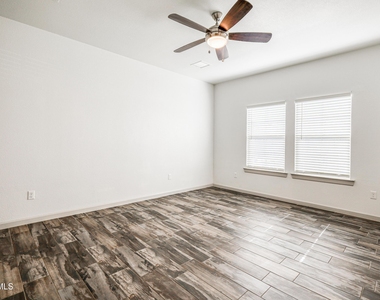 6557 Toivoa Place - Photo Thumbnail 25