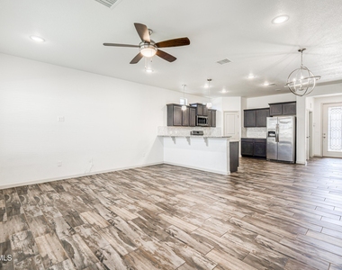 6557 Toivoa Place - Photo Thumbnail 10