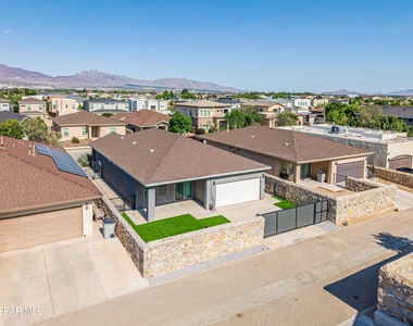 6557 Toivoa Place - Photo Thumbnail 2