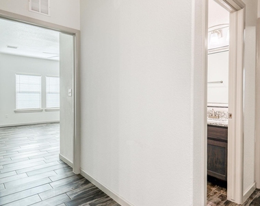 6557 Toivoa Place - Photo Thumbnail 35