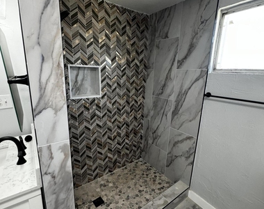 10277 N Loop Drive - Photo Thumbnail 6