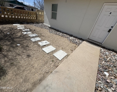10277 N Loop Drive - Photo Thumbnail 24