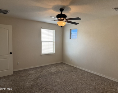 13108 Red Cove Drive - Photo Thumbnail 18