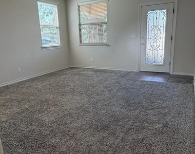 13108 Red Cove Drive - Photo Thumbnail 4