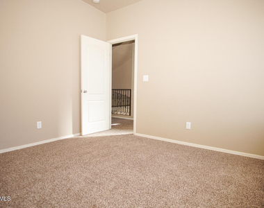 12945 Hueco Hill Drive - Photo Thumbnail 15