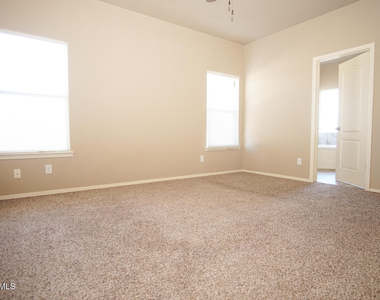 12945 Hueco Hill Drive - Photo Thumbnail 18